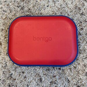 Bentgo Chill Kids Leak-Proof Lunch Box 4-compartment, built-in ice pack red/blue